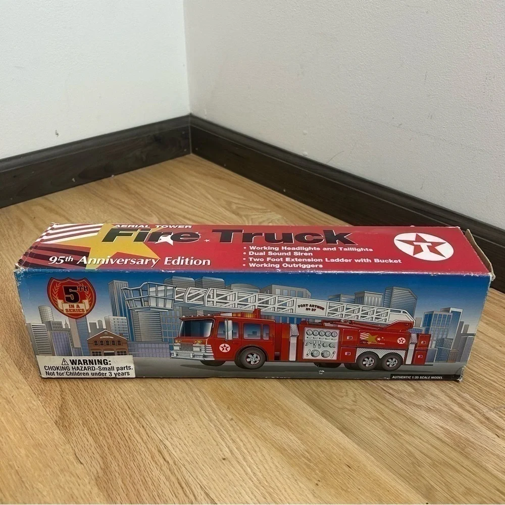 Texaco Fire Truck 95th Anniversary Edition 5th in Series NEW Vintage